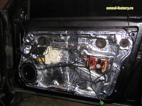 Уставновка: Фронтальная акустика в Volkswagen Golf 4 Установка: Фронтальная акустика в Volkswagen Golf 4